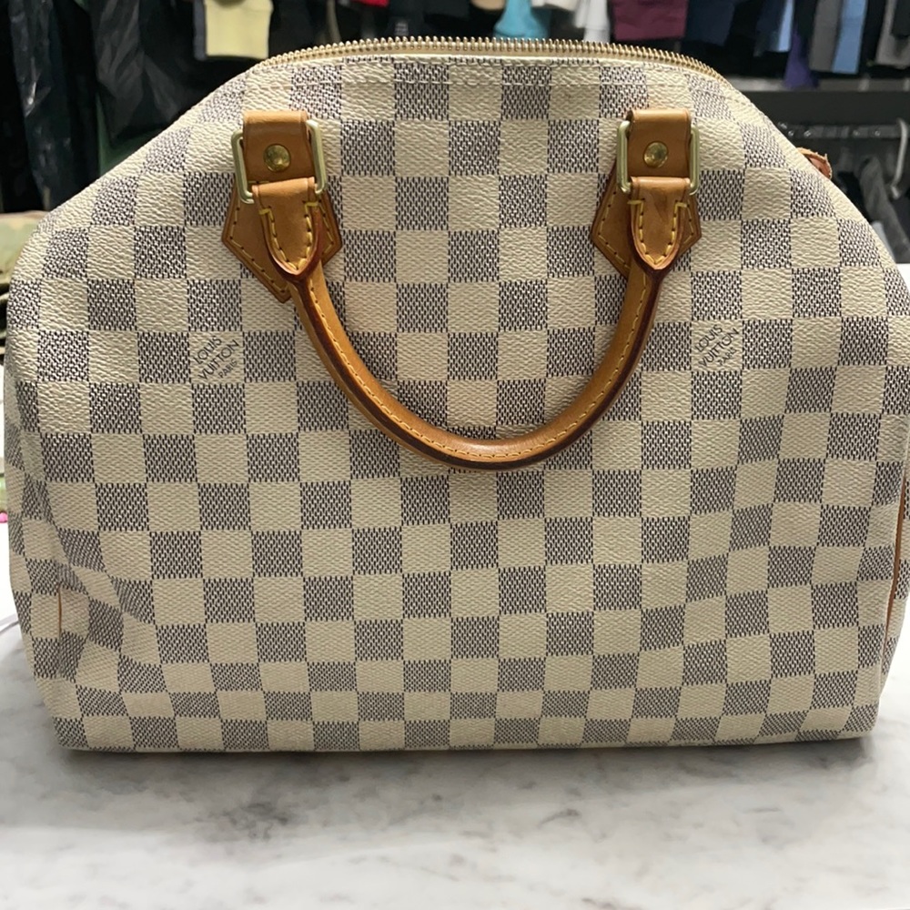 Louis Vuitton speedy